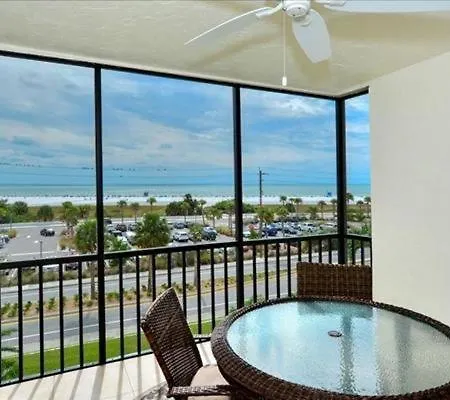 Villa Crescent Royale 409